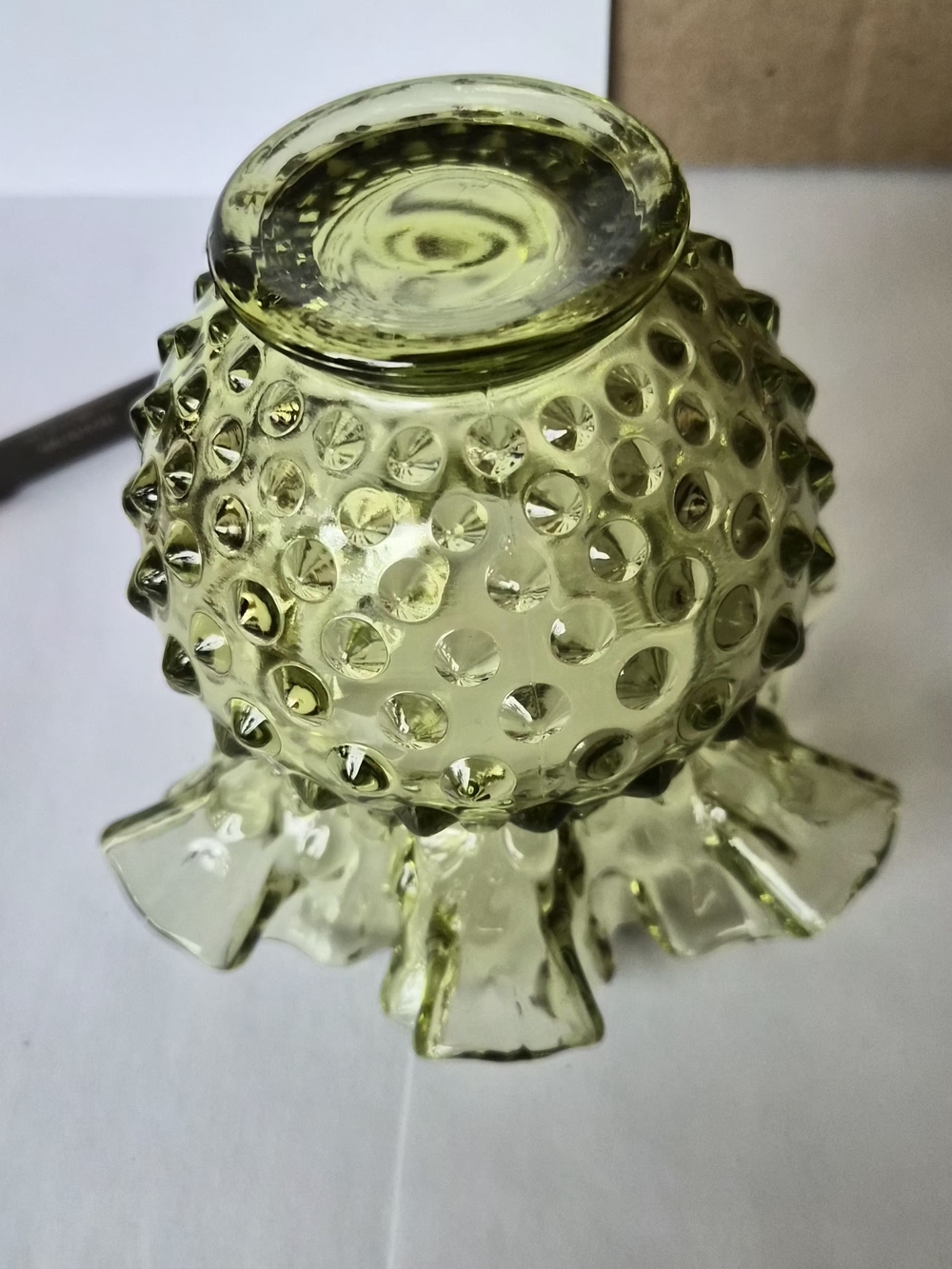 VTG Colohial Green Hobnail Glass Ruffled Vase - Decorative Home Accent - Picture 7 of 7